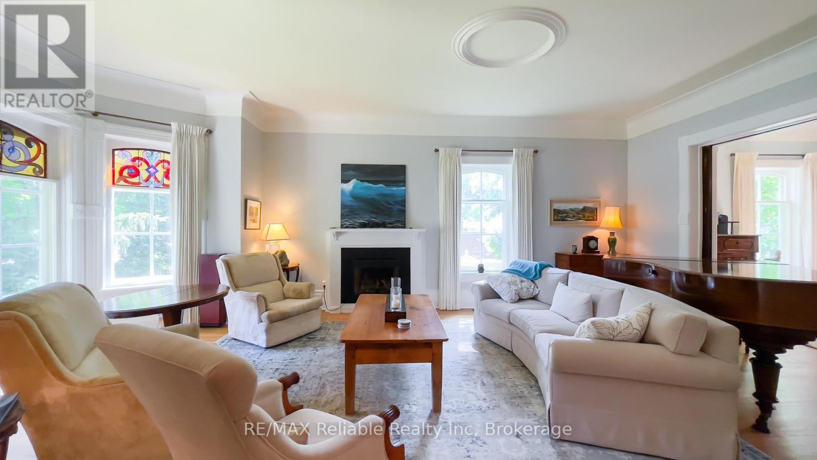 32 Bayfield Terrace, Bluewater, Ontario  N0M 1G0 - Photo 16 - X12279041