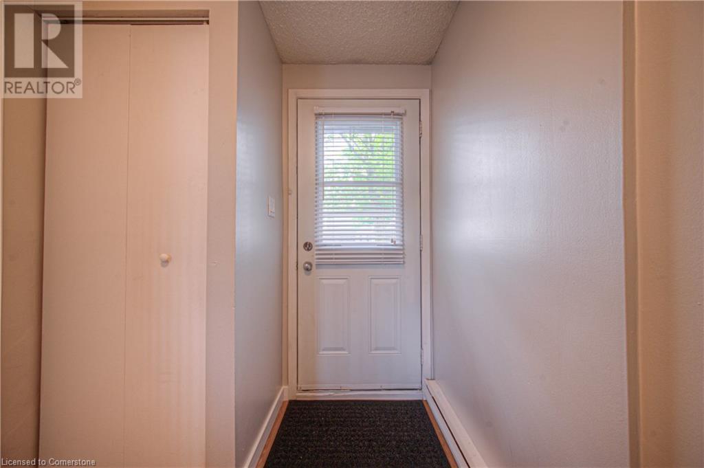 135 Chalmers Street S Unit# 65, Cambridge, Ontario  N1R 6M2 - Photo 4 - 40750362