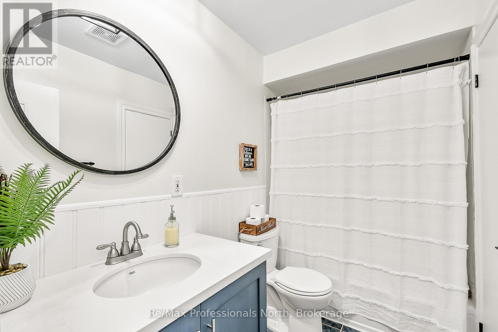 128 Bridgedale Road, Huntsville, Ontario  P1L 1L0 - Photo 19 - X12279246