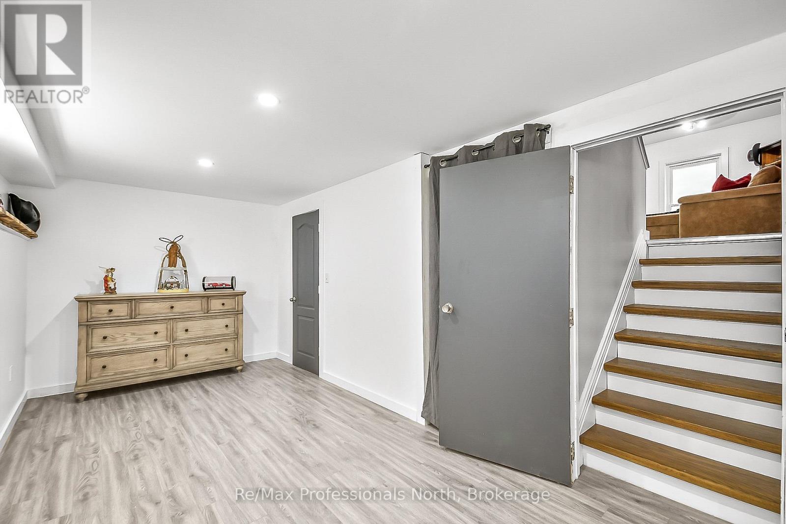128 Bridgedale Road, Huntsville, Ontario  P1L 1L0 - Photo 24 - X12279246