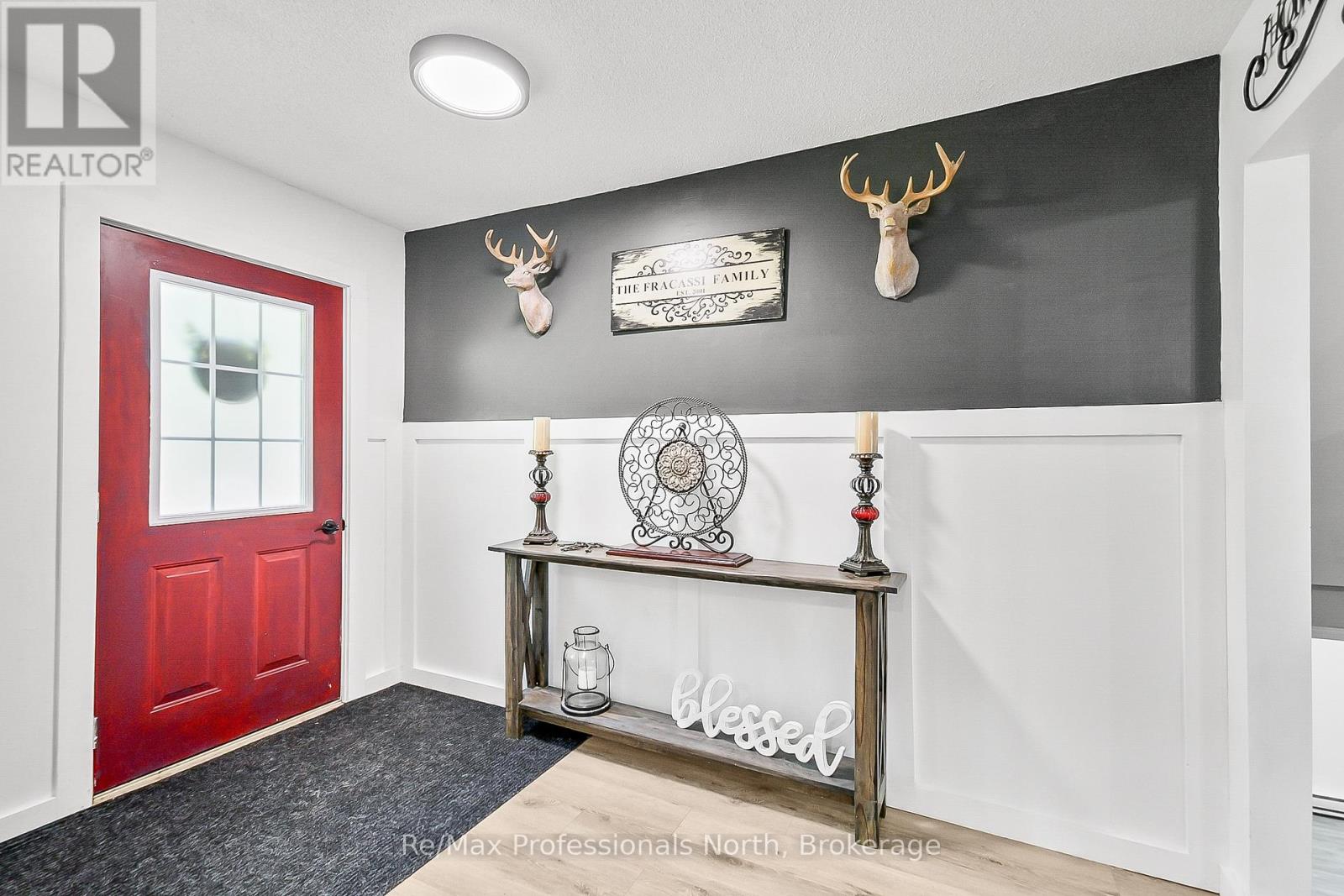 128 Bridgedale Road, Huntsville, Ontario  P1L 1L0 - Photo 3 - X12279246