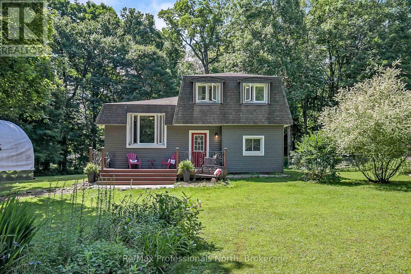 128 Bridgedale Road, Huntsville, Ontario  P1L 1L0 - Photo 35 - X12279246