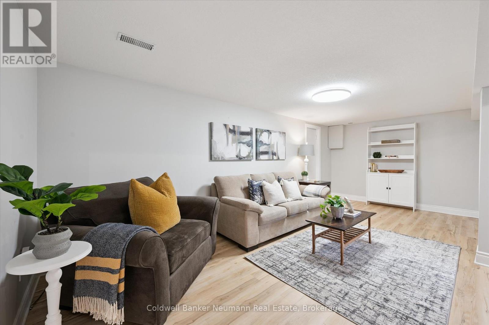 71 Pleasant Road, Guelph, Ontario  N1E 3Z5 - Photo 20 - X12279248
