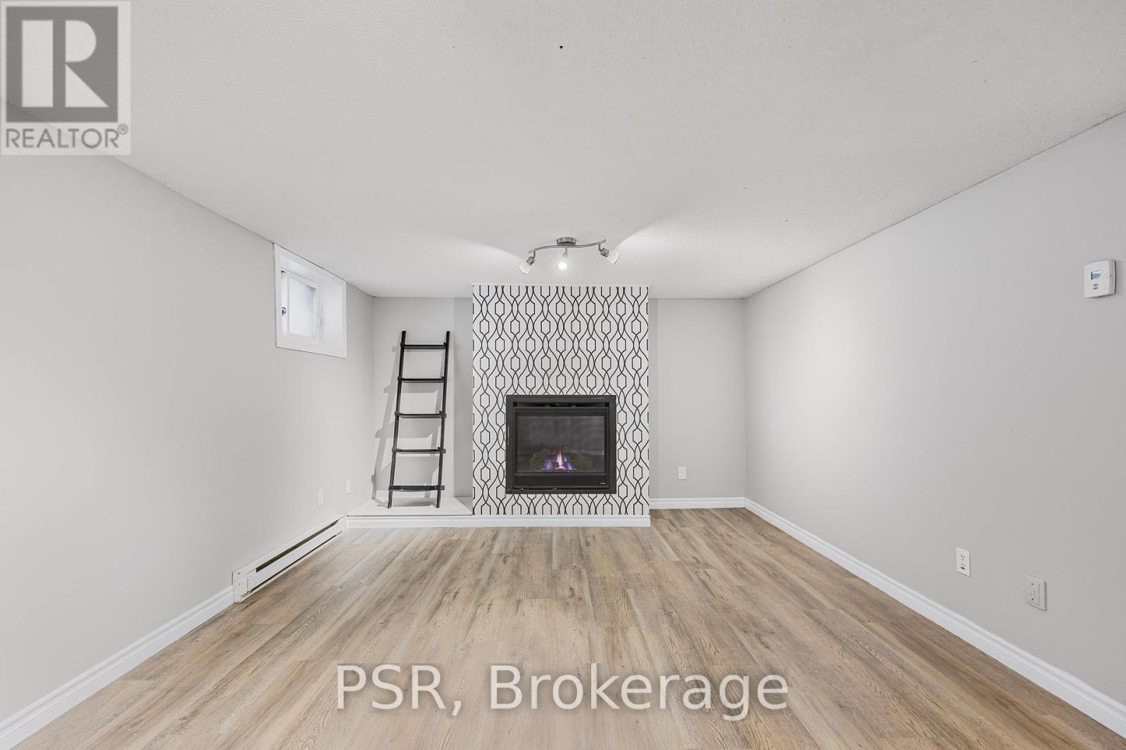 728 Ste Marie Street, Collingwood, Ontario  L9Y 4T5 - Photo 26 - S12279463