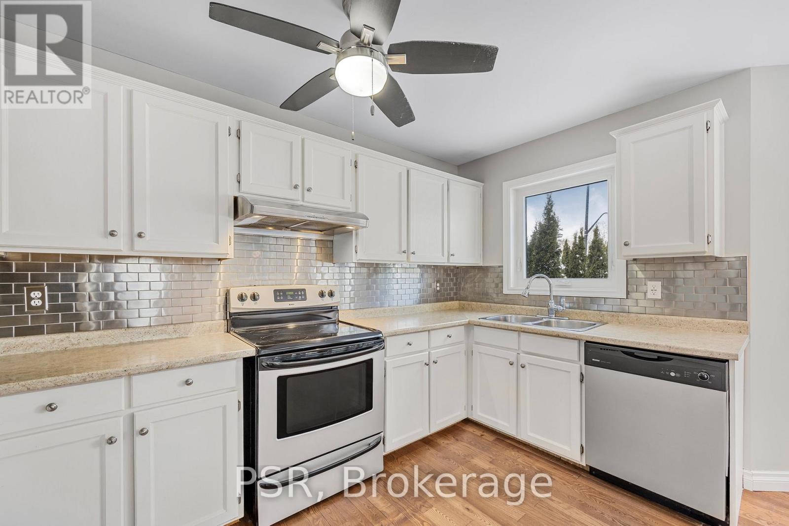 728 Ste Marie Street, Collingwood, Ontario  L9Y 4T5 - Photo 5 - S12279463
