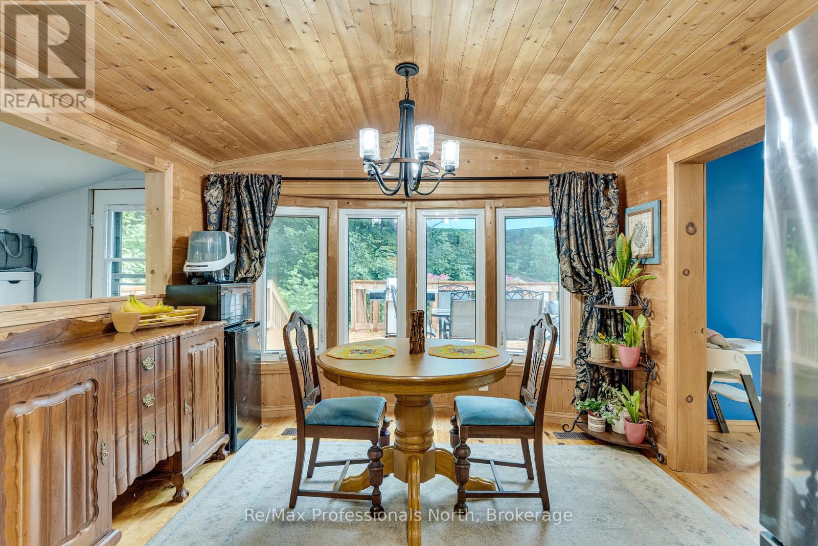 1028 Inverness Road, Muskoka Lakes, Ontario  P0B 1M0 - Photo 10 - X12279455