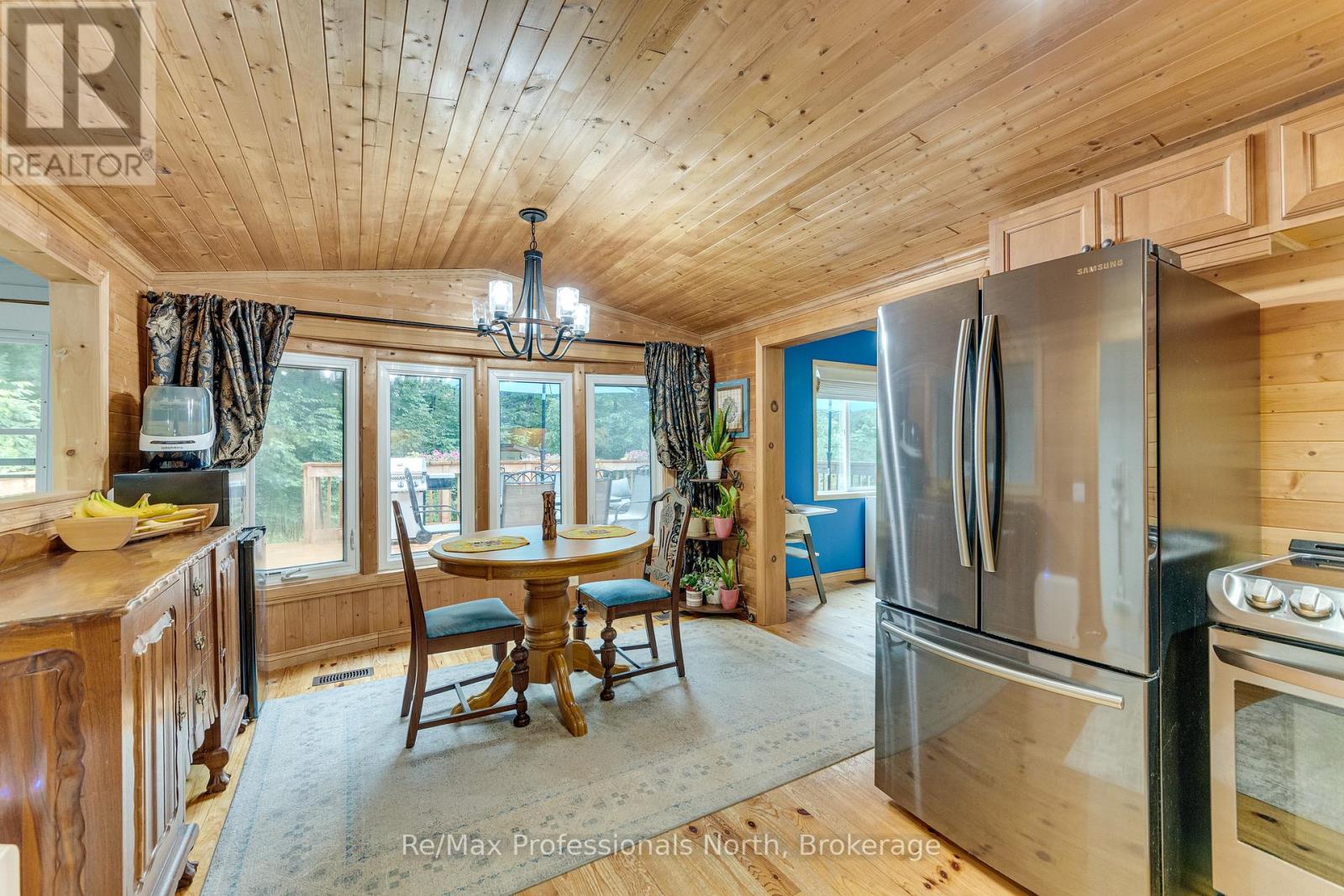 1028 Inverness Road, Muskoka Lakes, Ontario  P0B 1M0 - Photo 11 - X12279455