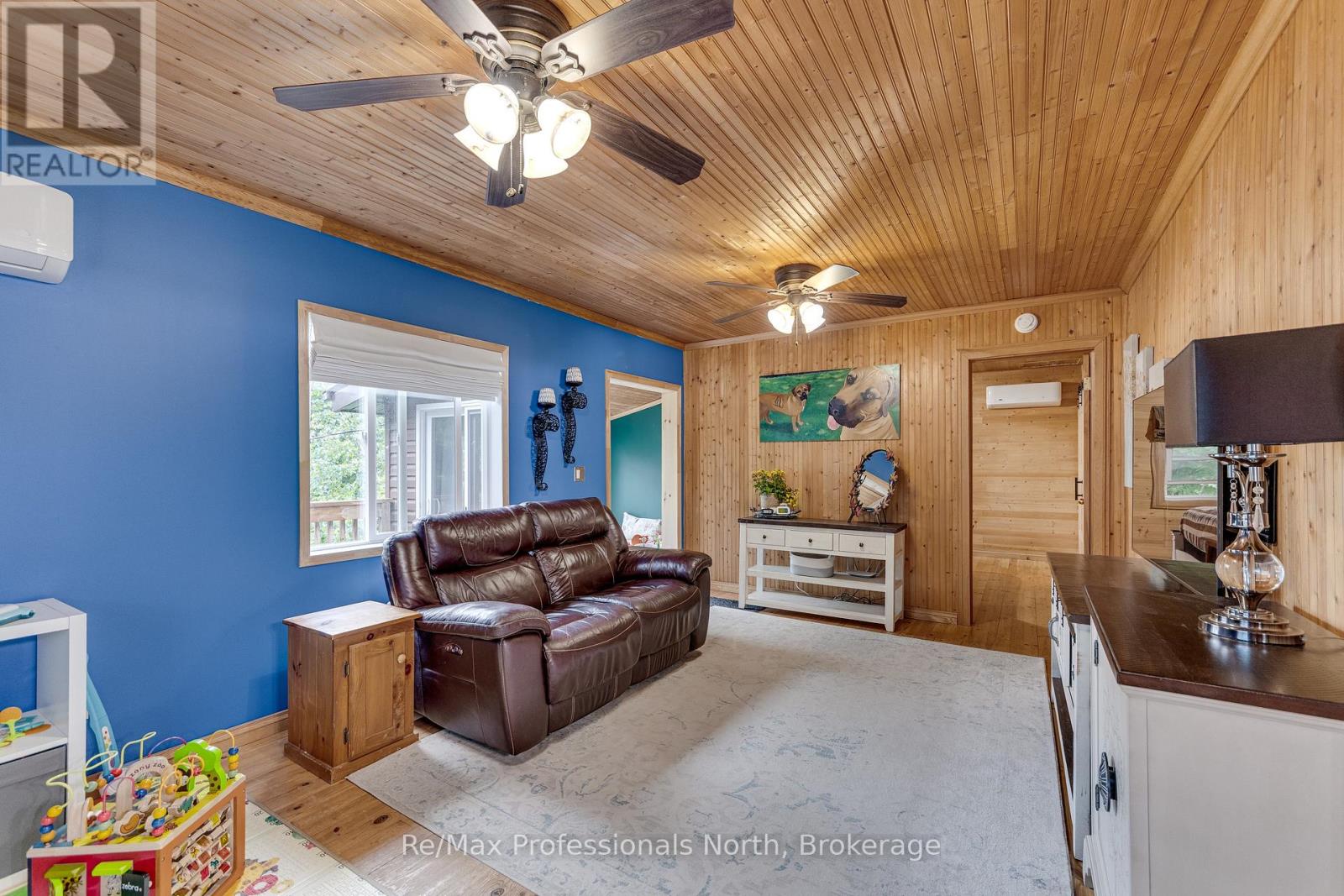 1028 Inverness Road, Muskoka Lakes, Ontario  P0B 1M0 - Photo 13 - X12279455