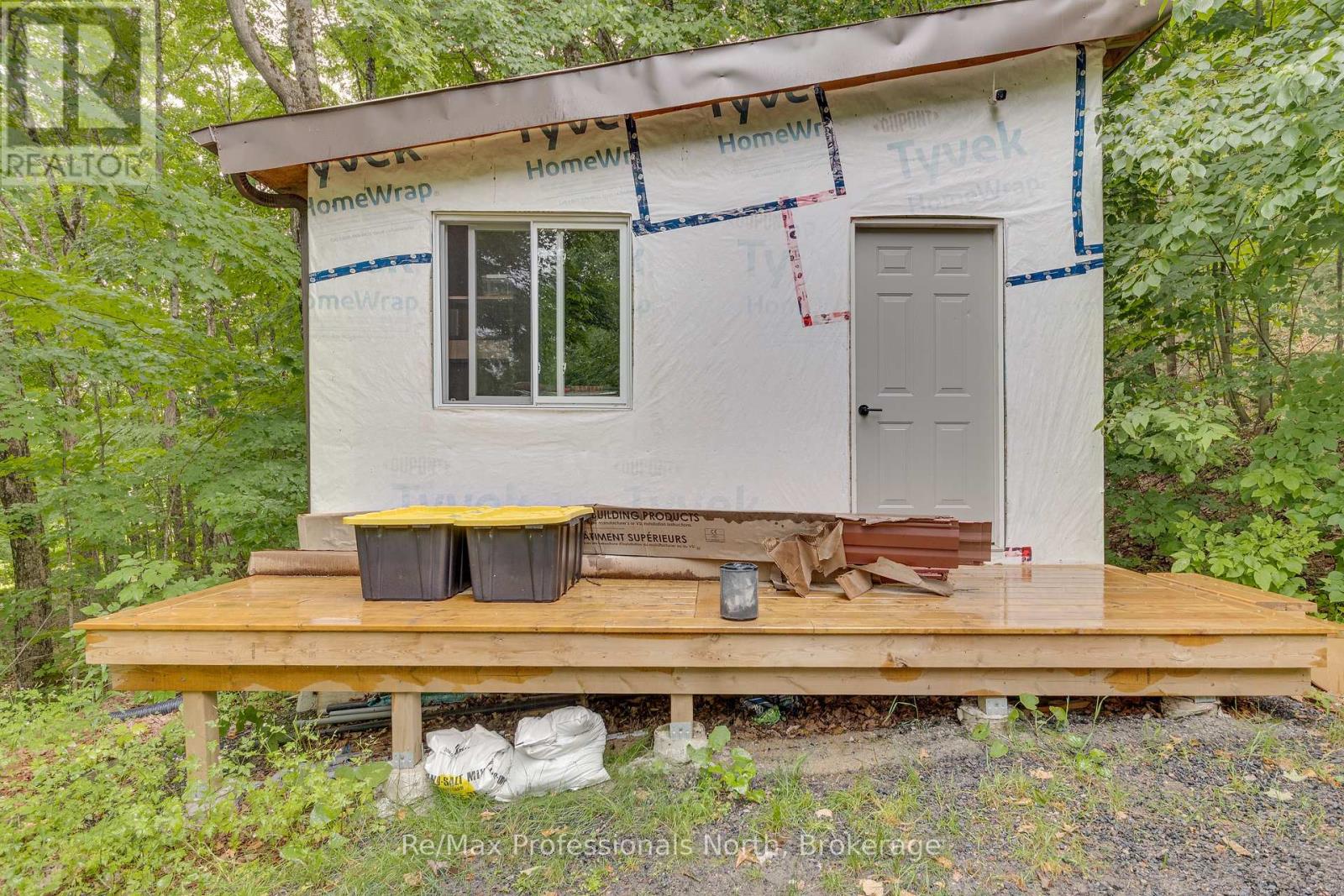 1028 Inverness Road, Muskoka Lakes, Ontario  P0B 1M0 - Photo 38 - X12279455