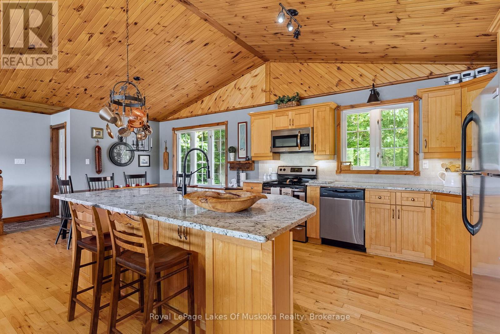 300 Wurm Road, Magnetawan, Ontario  P0A 1P0 - Photo 7 - X12279469