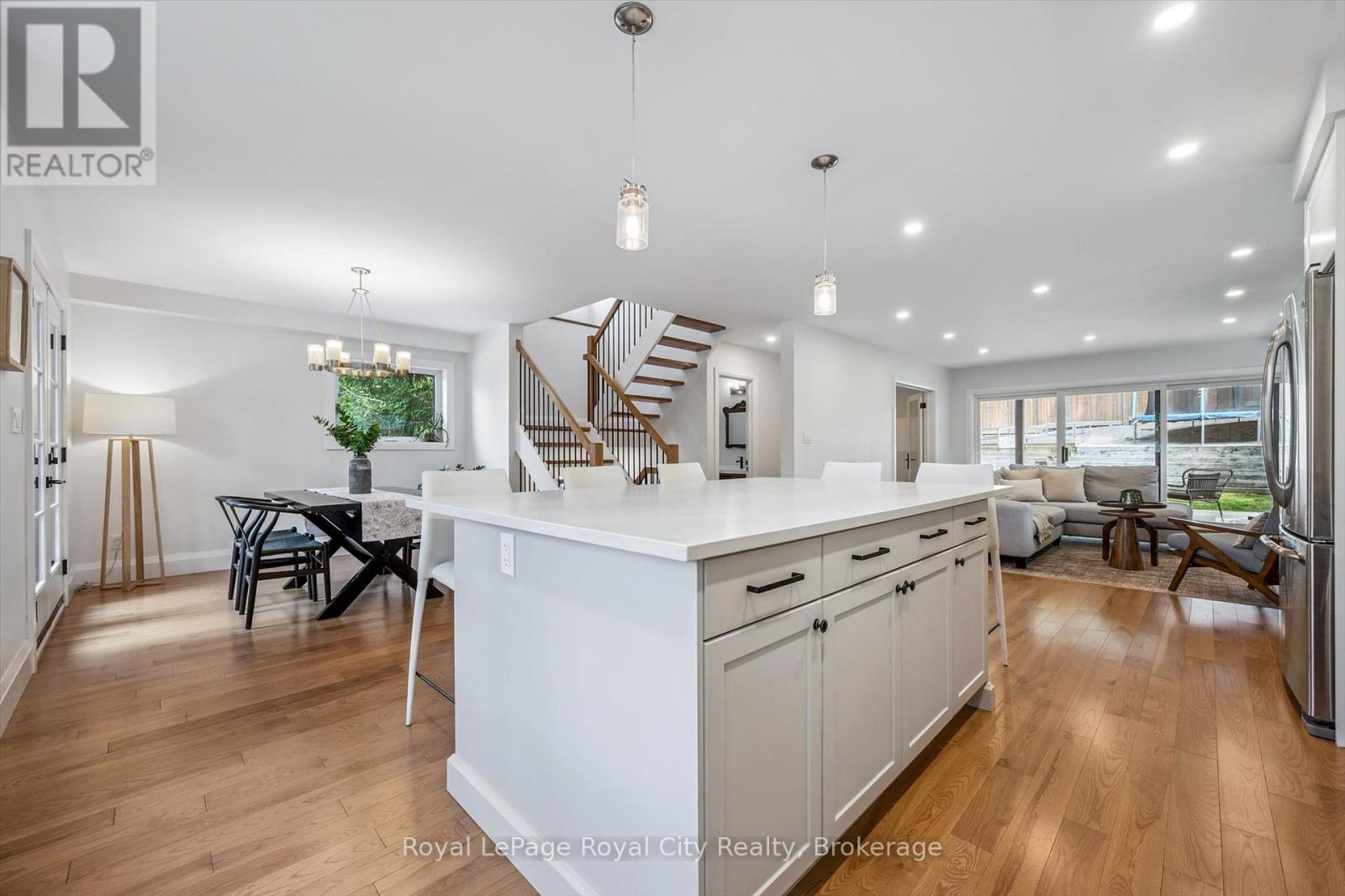 54 Forbes Avenue, Guelph, Ontario  N1G 1G4 - Photo 20 - X12279519
