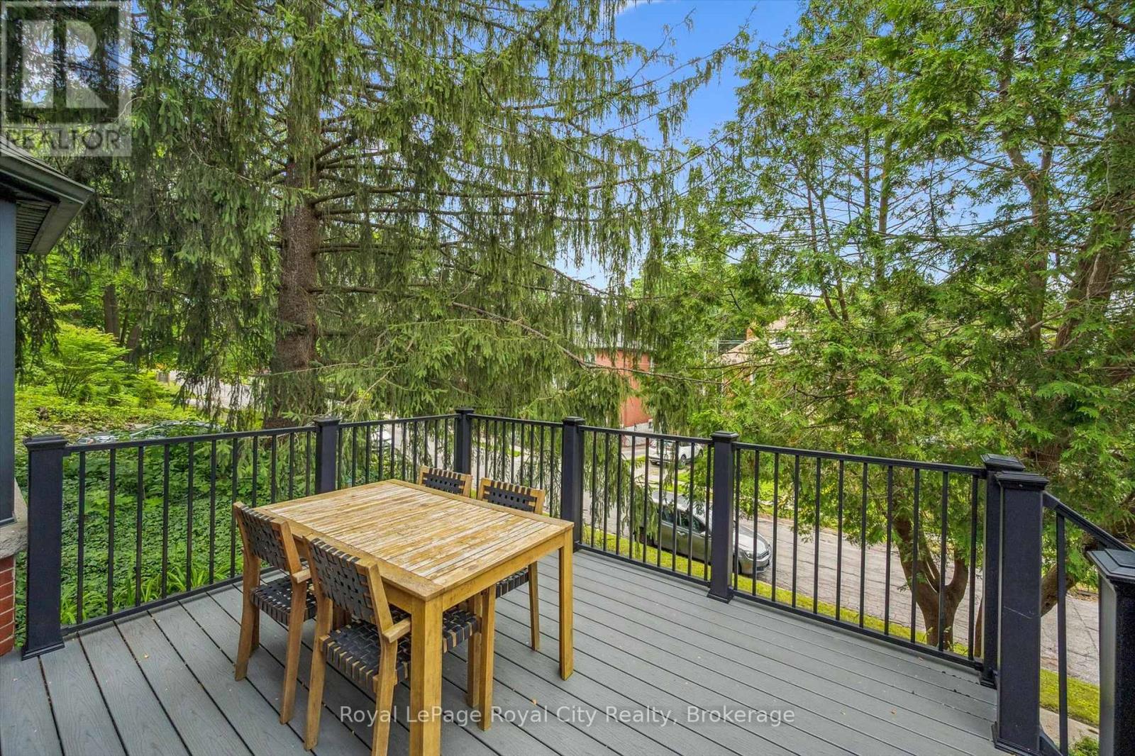 54 Forbes Avenue, Guelph, Ontario  N1G 1G4 - Photo 24 - X12279519