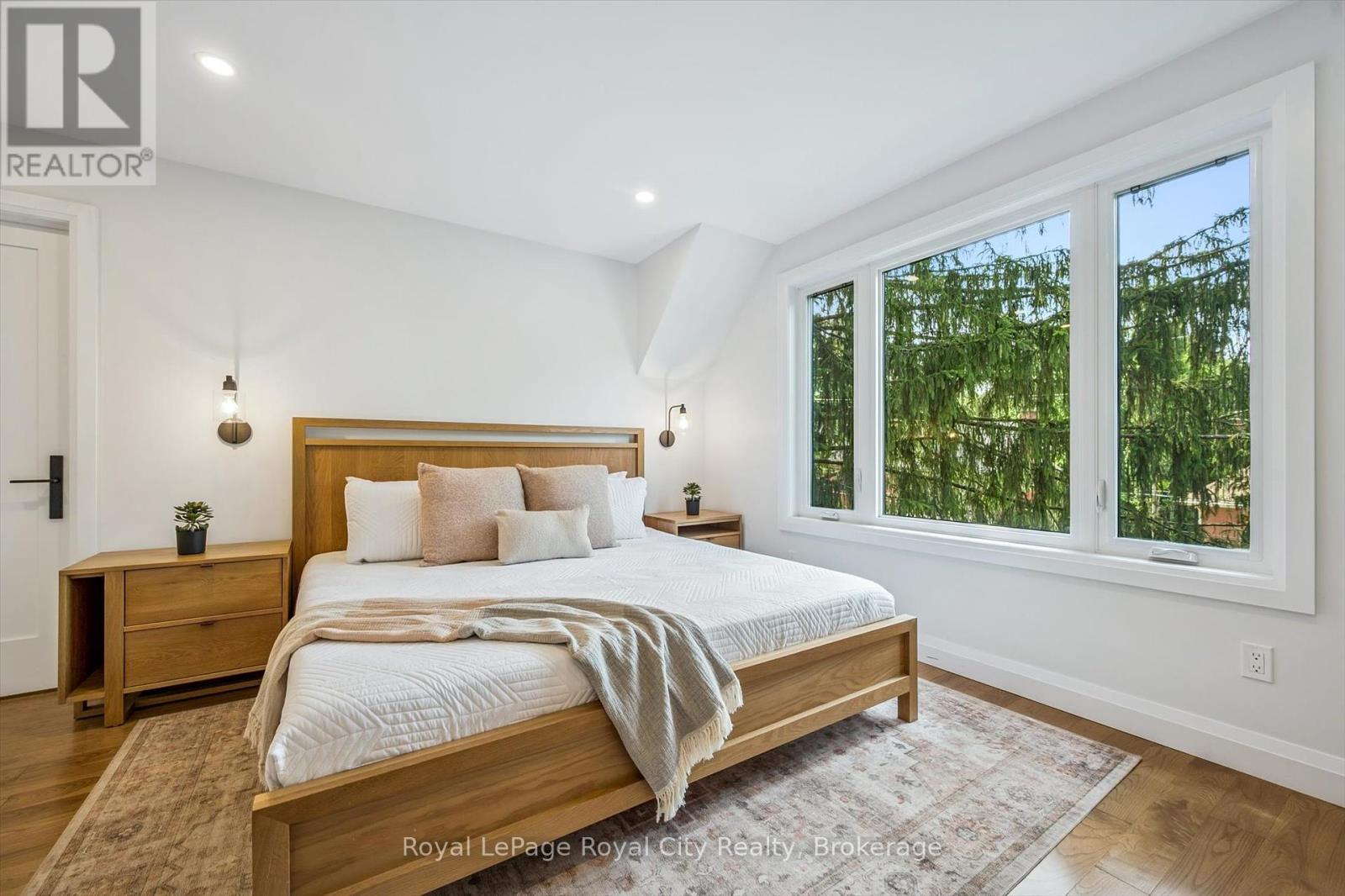 54 Forbes Avenue, Guelph, Ontario  N1G 1G4 - Photo 28 - X12279519