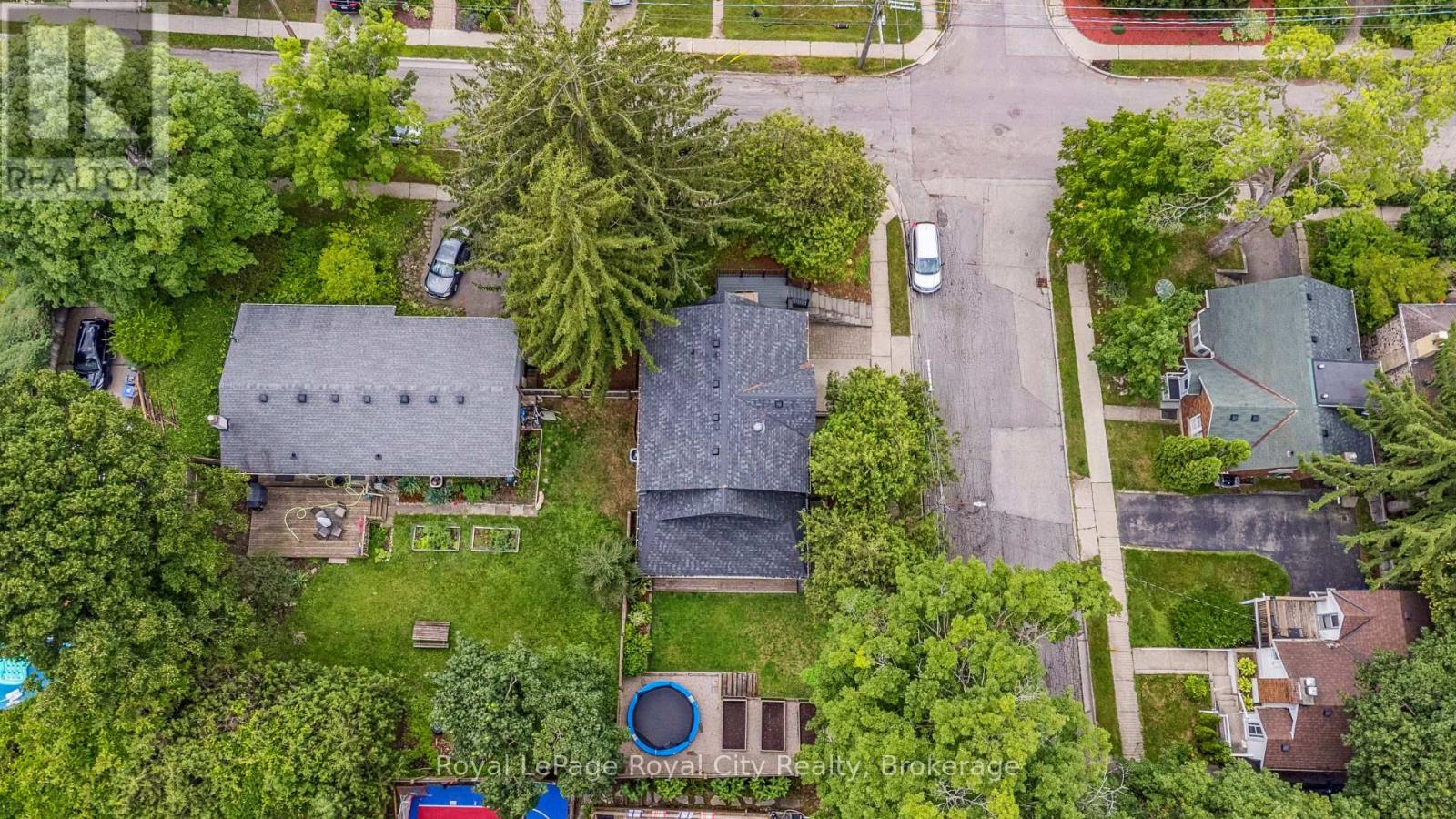 54 Forbes Avenue, Guelph, Ontario  N1G 1G4 - Photo 34 - X12279519