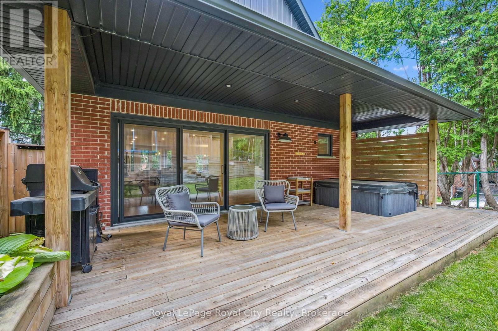 54 Forbes Avenue, Guelph, Ontario  N1G 1G4 - Photo 35 - X12279519