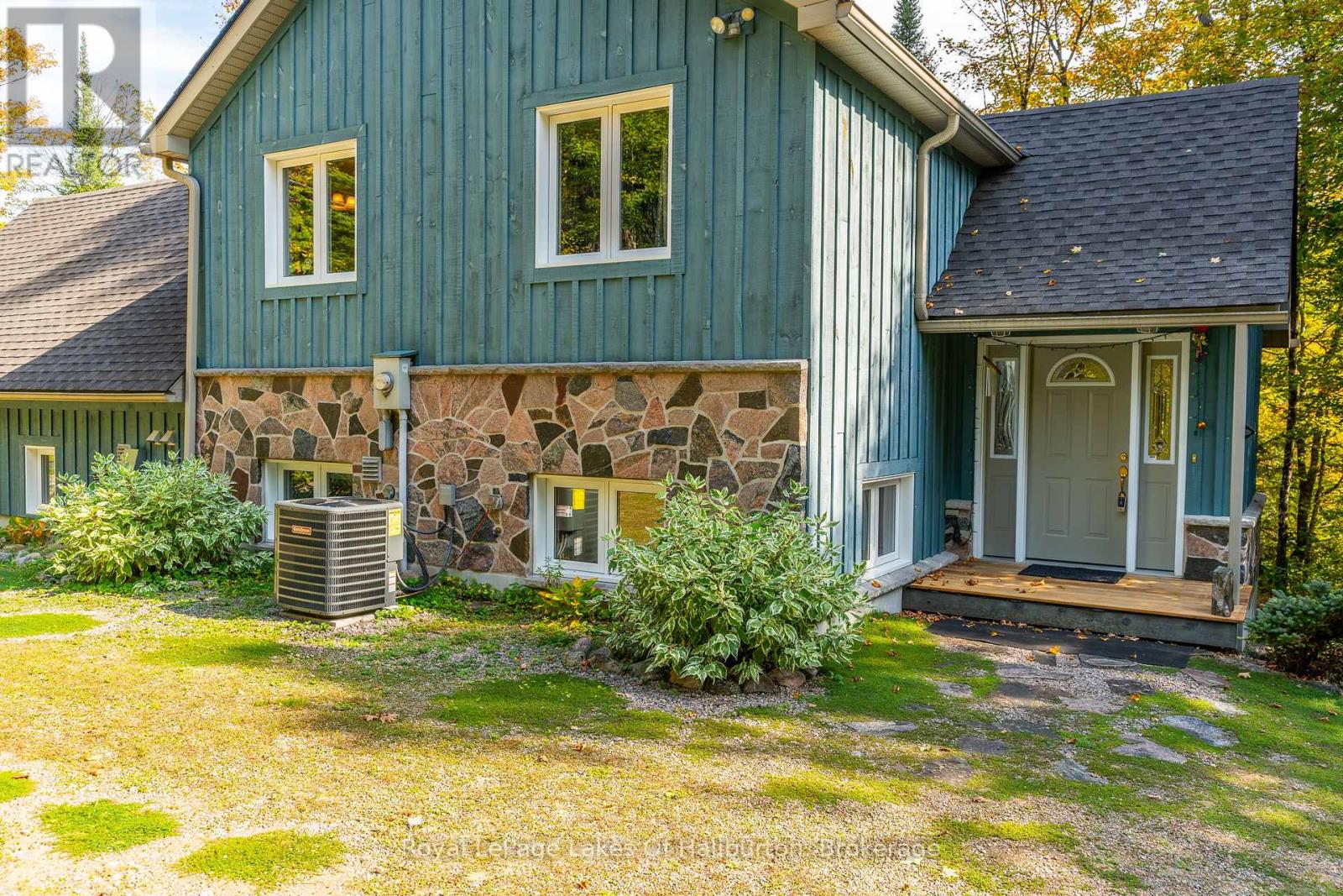 48 Russell Drive, Trent Lakes, Ontario  K0M 2A0 - Photo 12 - X12279556