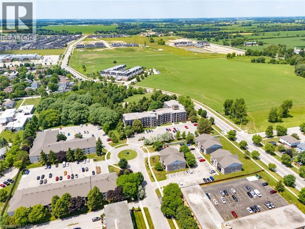 50 Campbell Court Court Unit# 201, Stratford, Ontario  N5A 7T6 - Photo 18 - 40750078