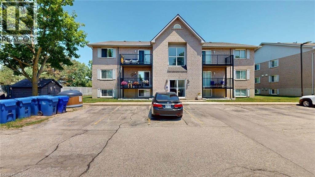 50 Campbell Court Court Unit# 201, Stratford, Ontario  N5A 7T6 - Photo 2 - 40750078