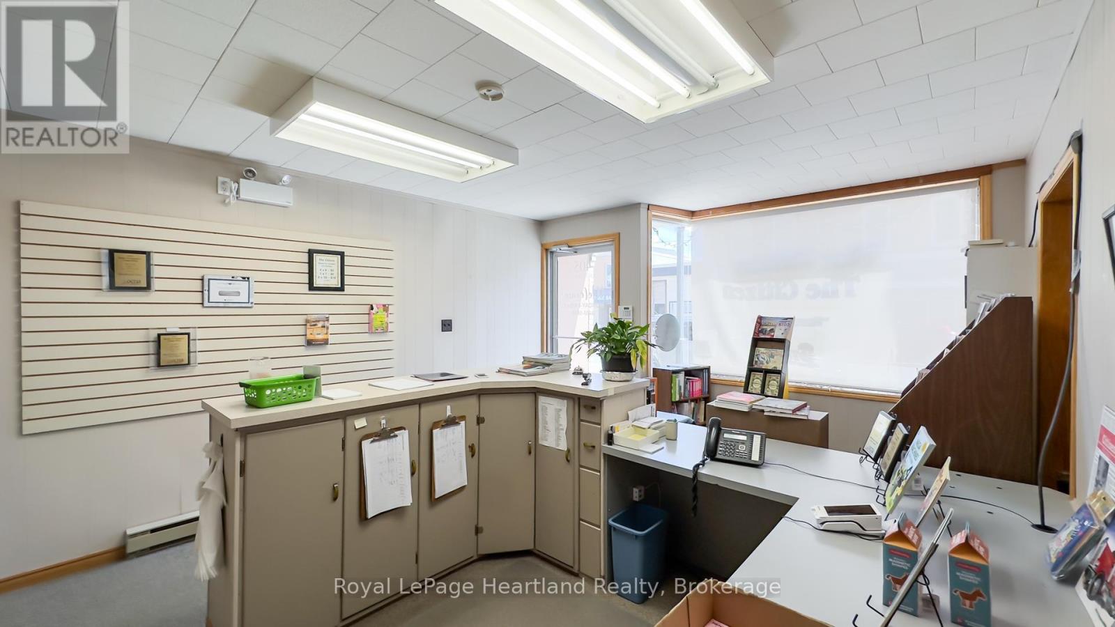 405 Queen St, North Huron, Ontario  N0M 1H0 - Photo 20 - X12279858