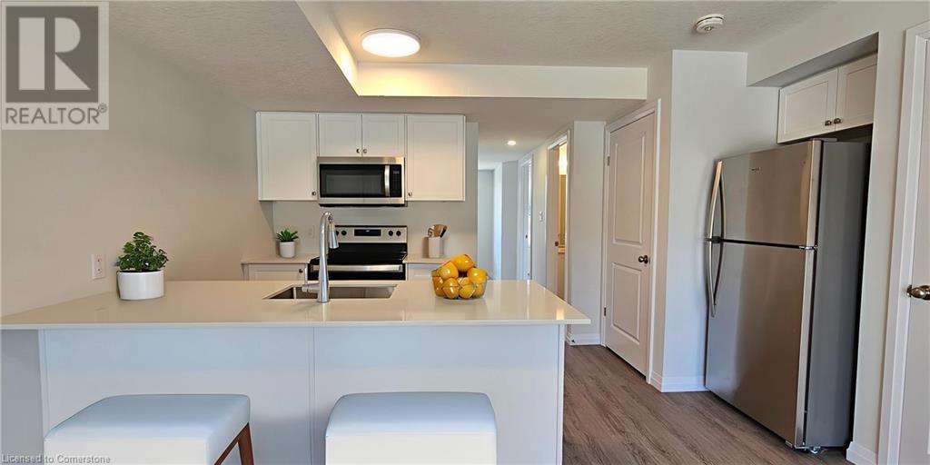 410 Northfield Drive W Unit# E12, Waterloo, Ontario  N2L 0A6 - Photo 4 - 40750635