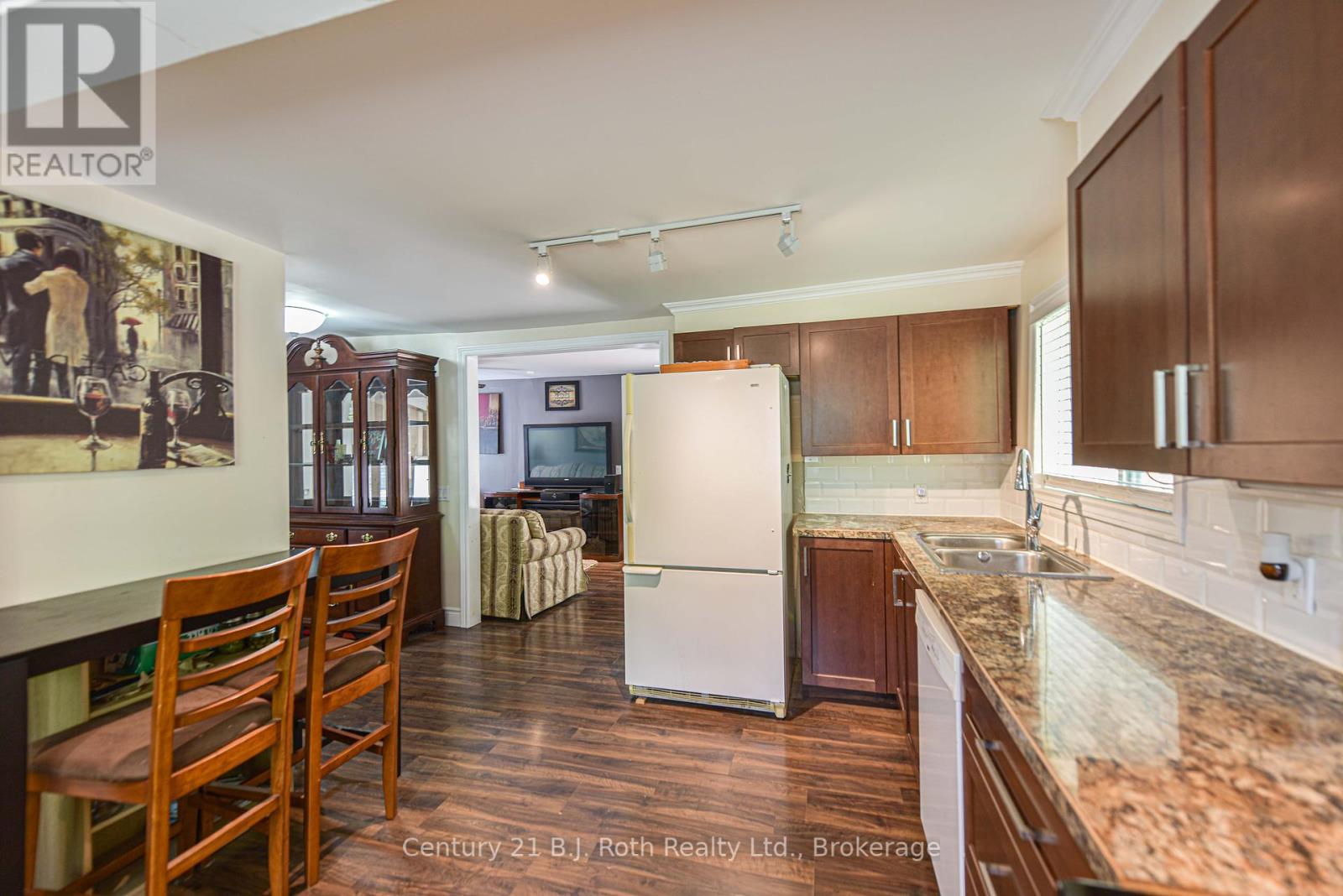 3306 Knight Avenue, Severn, Ontario  L3V 0V9 - Photo 13 - S12280102