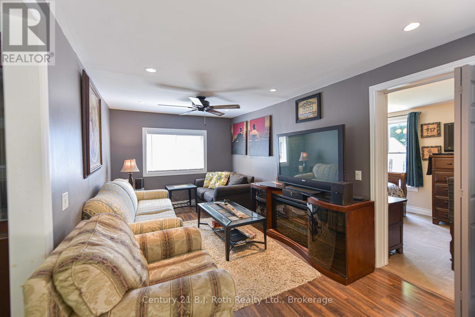3306 Knight Avenue, Severn, Ontario  L3V 0V9 - Photo 17 - S12280102