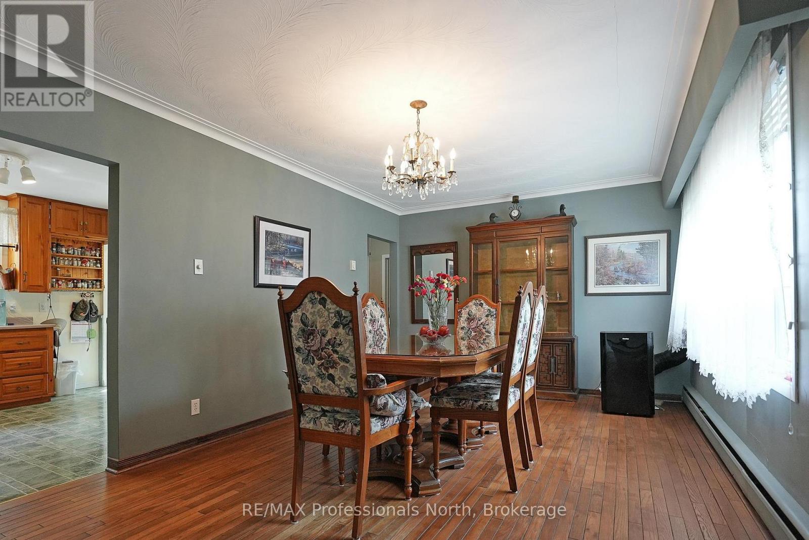 10 Stouffer Street, Minden Hills, Ontario  K0M 2K0 - Photo 13 - X12280086