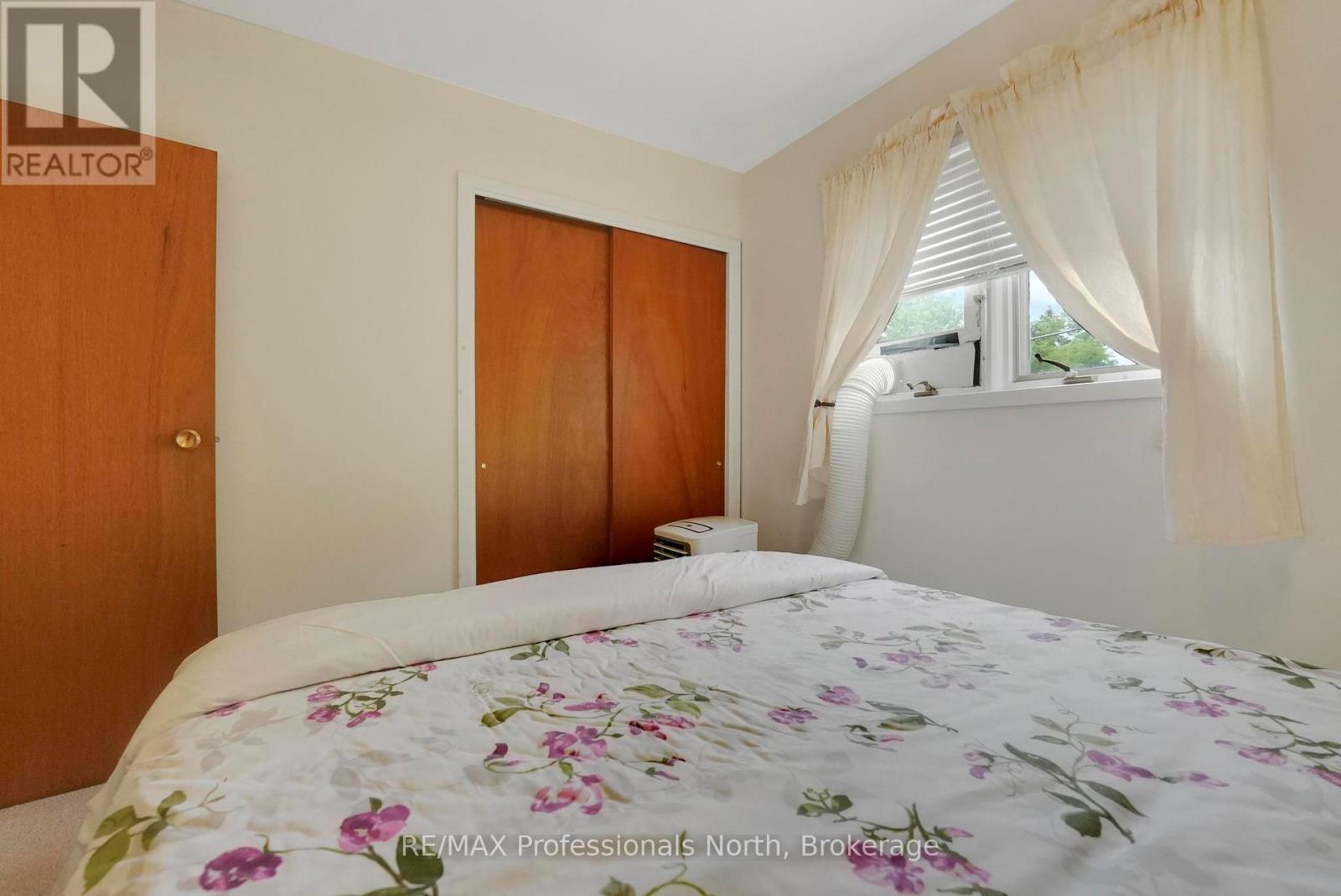 10 Stouffer Street, Minden Hills, Ontario  K0M 2K0 - Photo 23 - X12280086