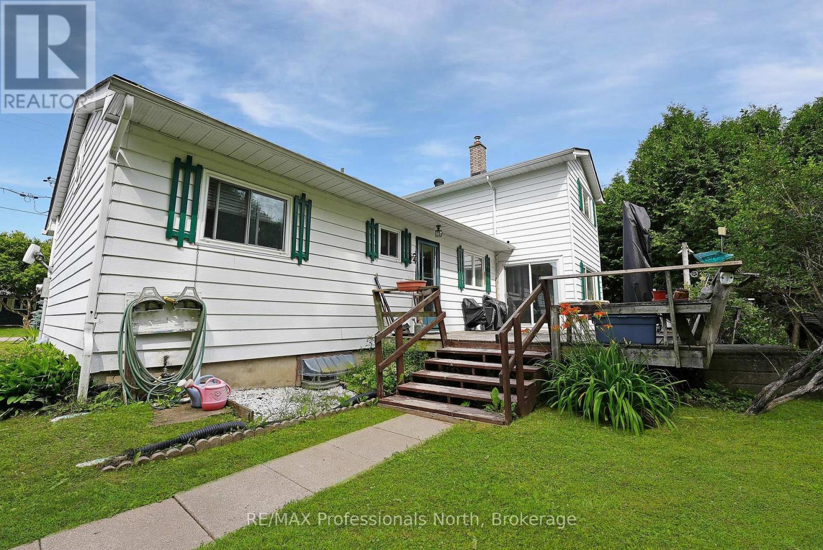 10 Stouffer Street, Minden Hills, Ontario  K0M 2K0 - Photo 36 - X12280086