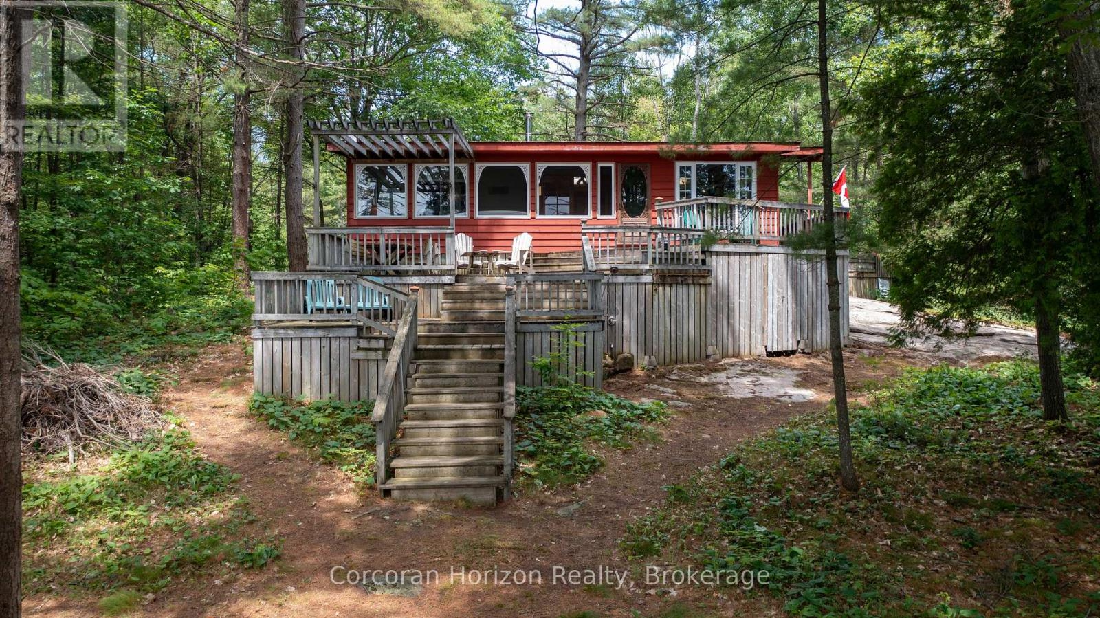 162 Winding Way, Georgian Bay, Ontario  L0K 1S0 - Photo 1 - X12280139