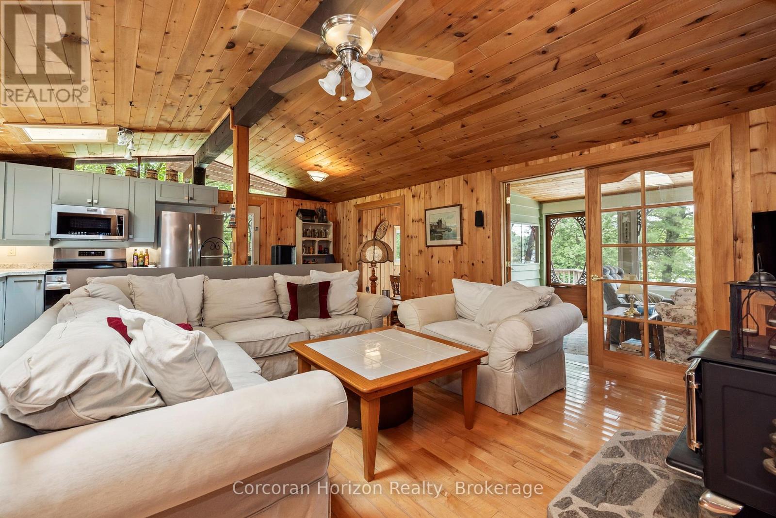162 Winding Way, Georgian Bay, Ontario  L0K 1S0 - Photo 14 - X12280139