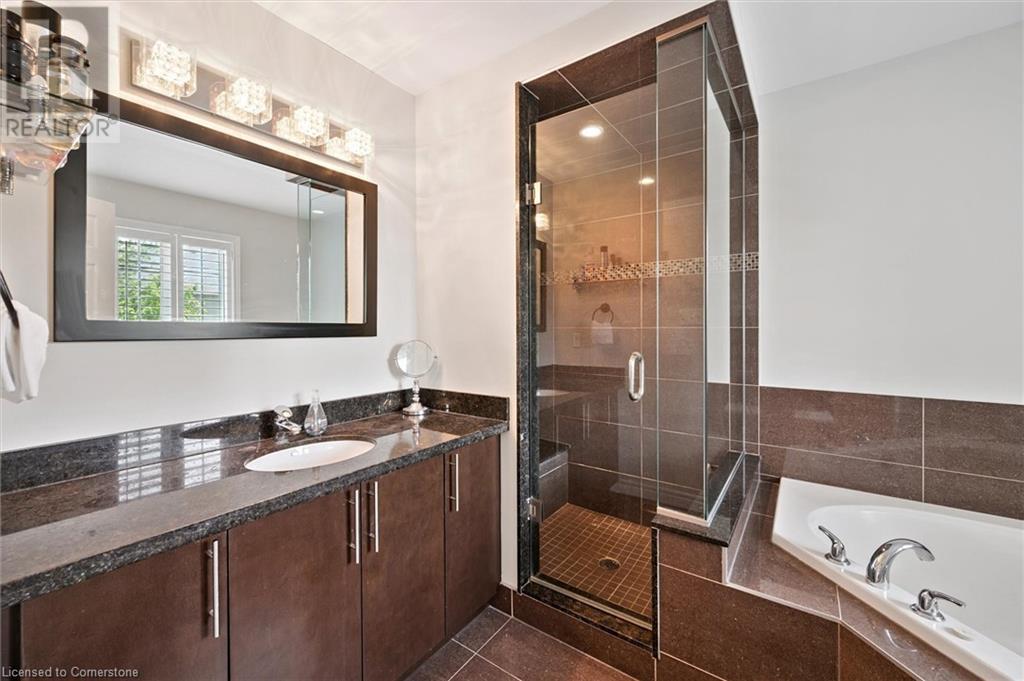 79 Padua Crescent Crescent, Stoney Creek, Ontario  L8E 0G9 - Photo 21 - 40750378