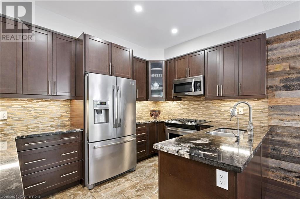 79 Padua Crescent Crescent, Stoney Creek, Ontario  L8E 0G9 - Photo 9 - 40750378