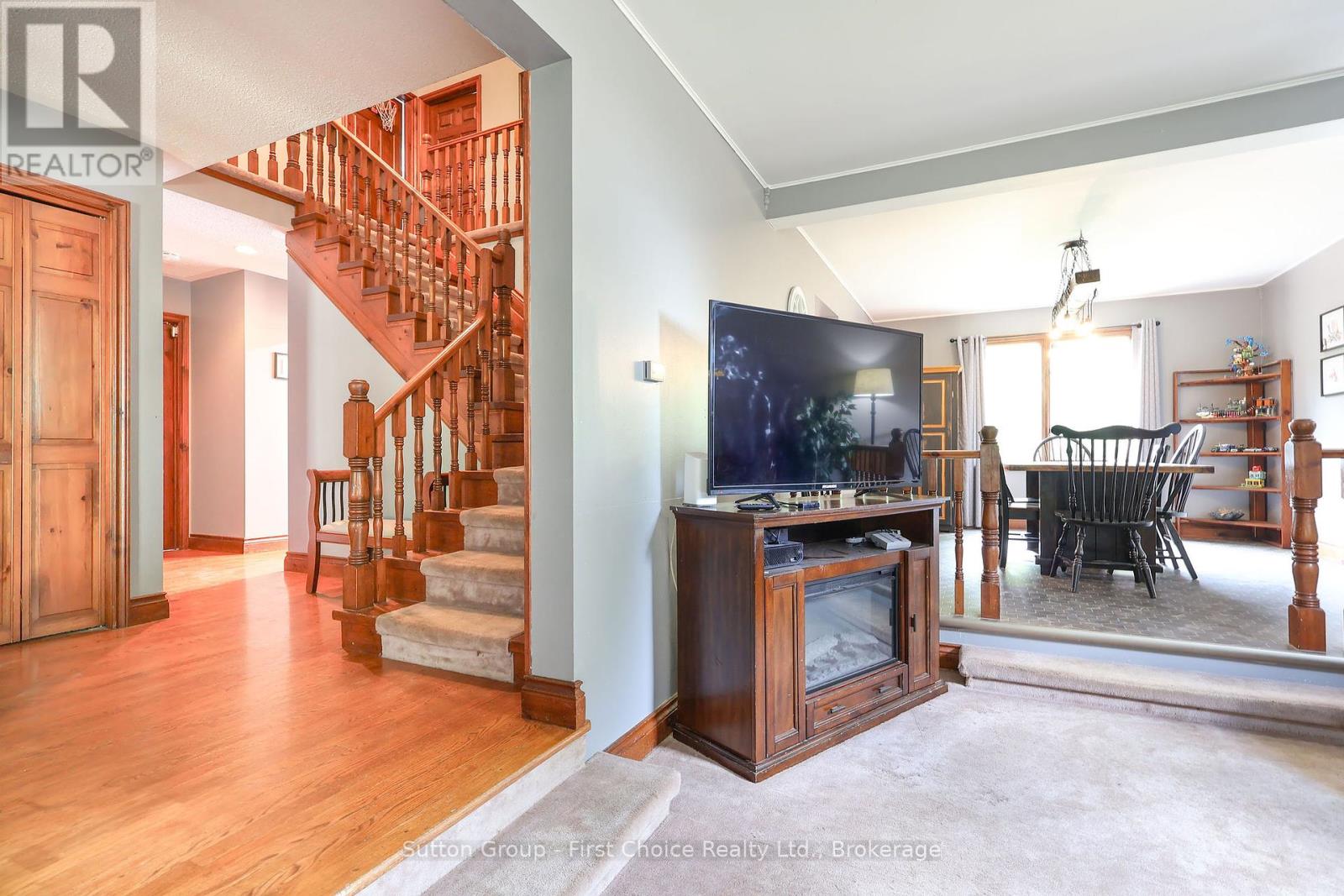 21 Burwell Road, Stratford, Ontario  N5A 7R2 - Photo 10 - X12280151