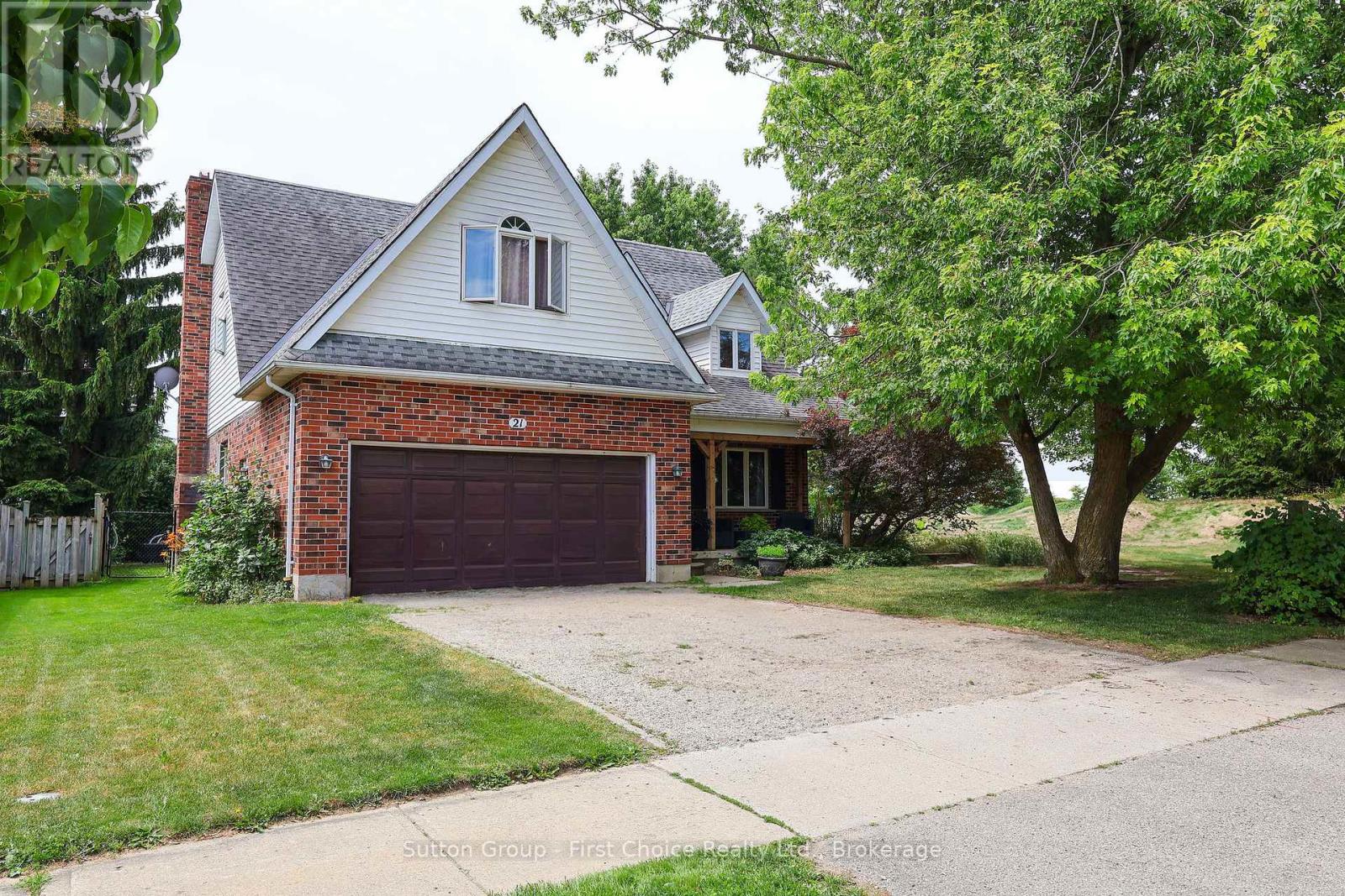 21 Burwell Road, Stratford, Ontario  N5A 7R2 - Photo 2 - X12280151