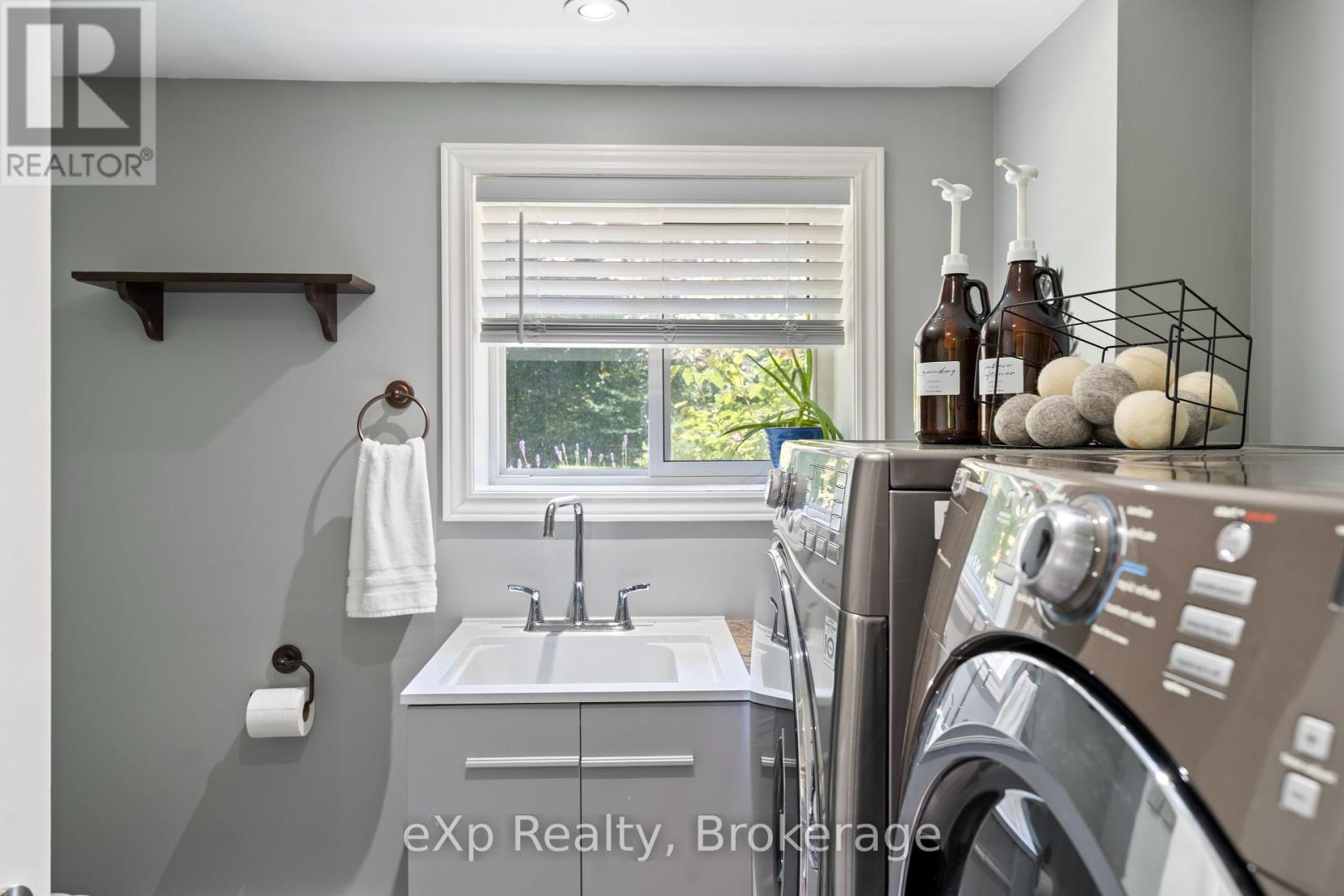 742 Silver Lake Road, South Bruce Peninsula, Ontario  N0H 1P0 - Photo 13 - X12280173