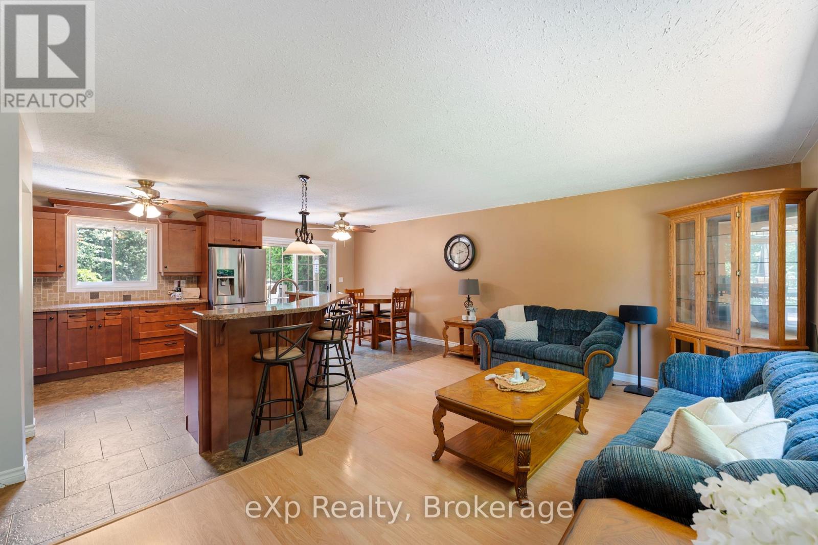 742 Silver Lake Road, South Bruce Peninsula, Ontario  N0H 1P0 - Photo 16 - X12280173