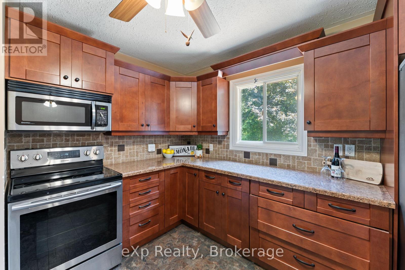 742 Silver Lake Road, South Bruce Peninsula, Ontario  N0H 1P0 - Photo 22 - X12280173