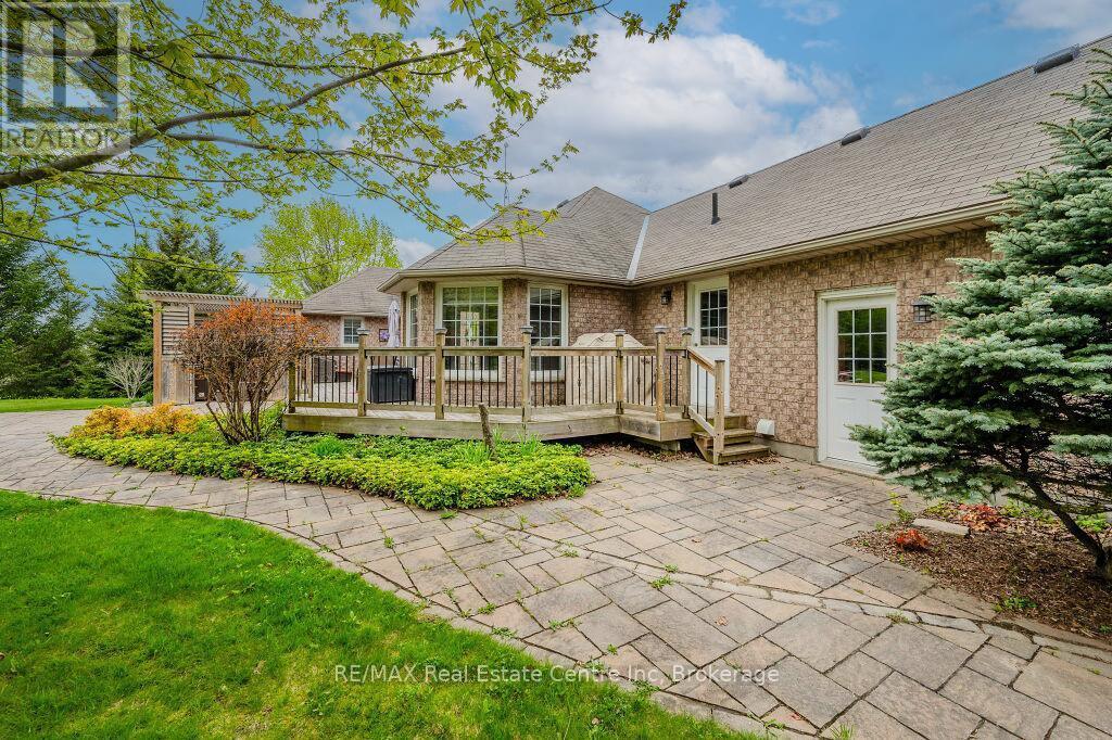 7568 Marden Road, Guelph/eramosa, Ontario  N1H 6J2 - Photo 30 - X12280179