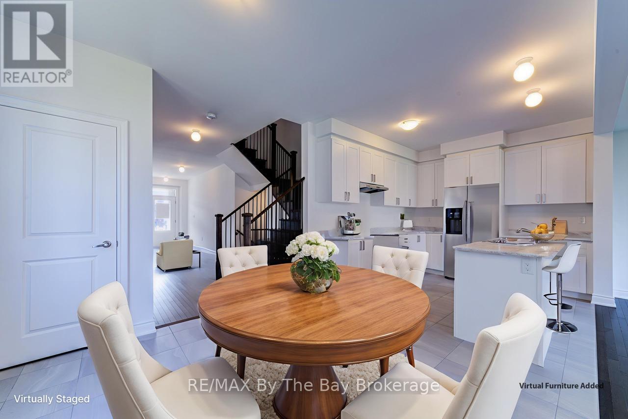21 Lisa Street, Wasaga Beach, Ontario  L9Z 1J9 - Photo 13 - S12280296