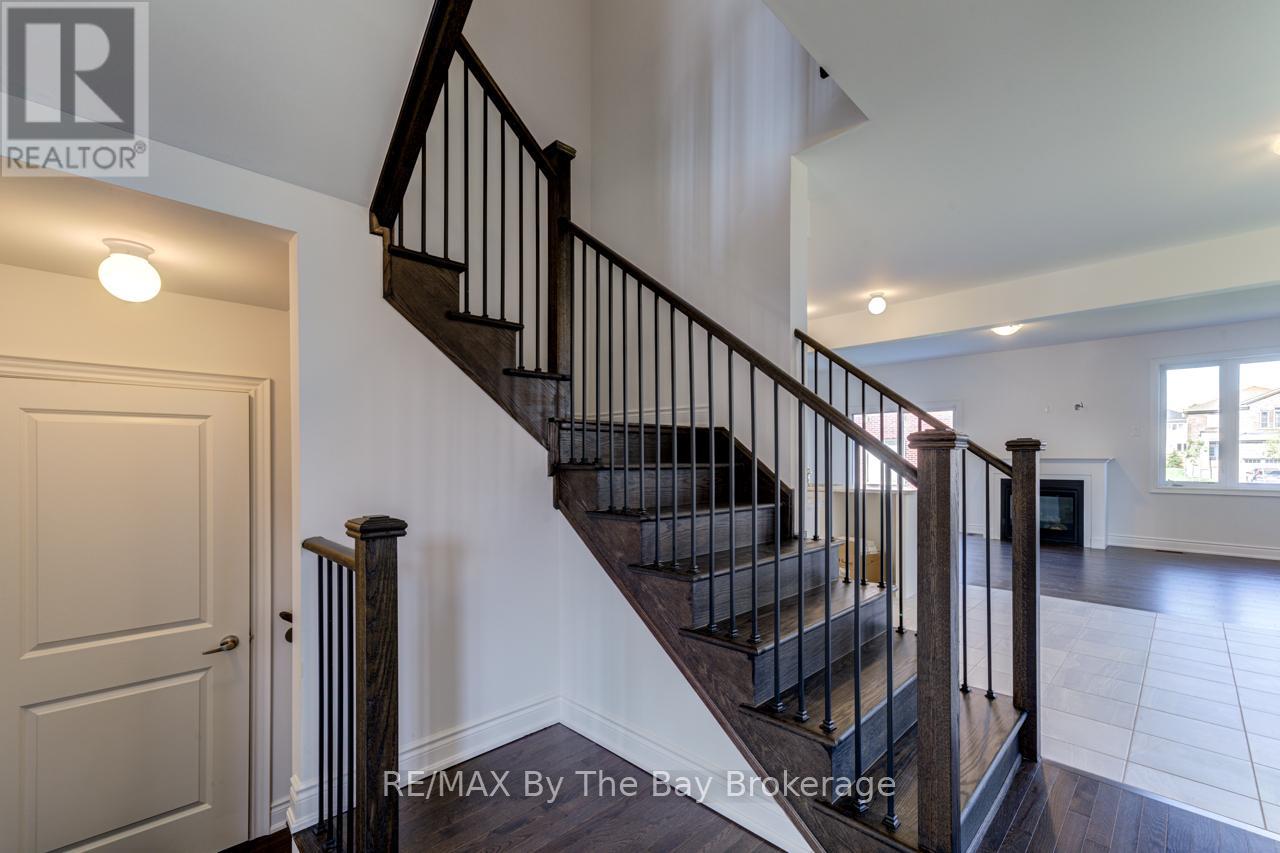 21 Lisa Street, Wasaga Beach, Ontario  L9Z 1J9 - Photo 31 - S12280296