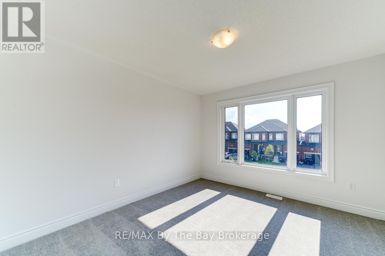 21 Lisa Street, Wasaga Beach, Ontario  L9Z 1J9 - Photo 44 - S12280296