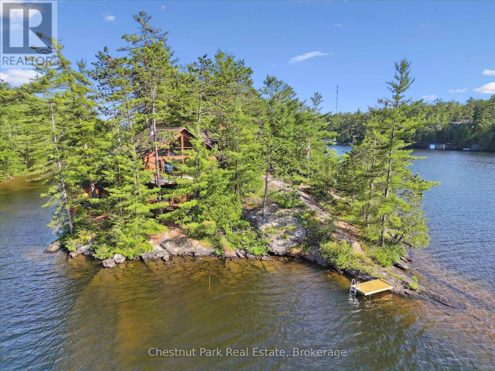 1 DIAMOND ISLAND, Gravenhurst, Ontario