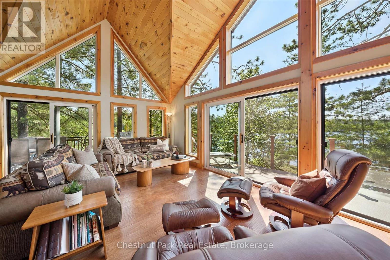 1 Diamond Island, Gravenhurst, Ontario  P1P 1R3 - Photo 14 - X12280494