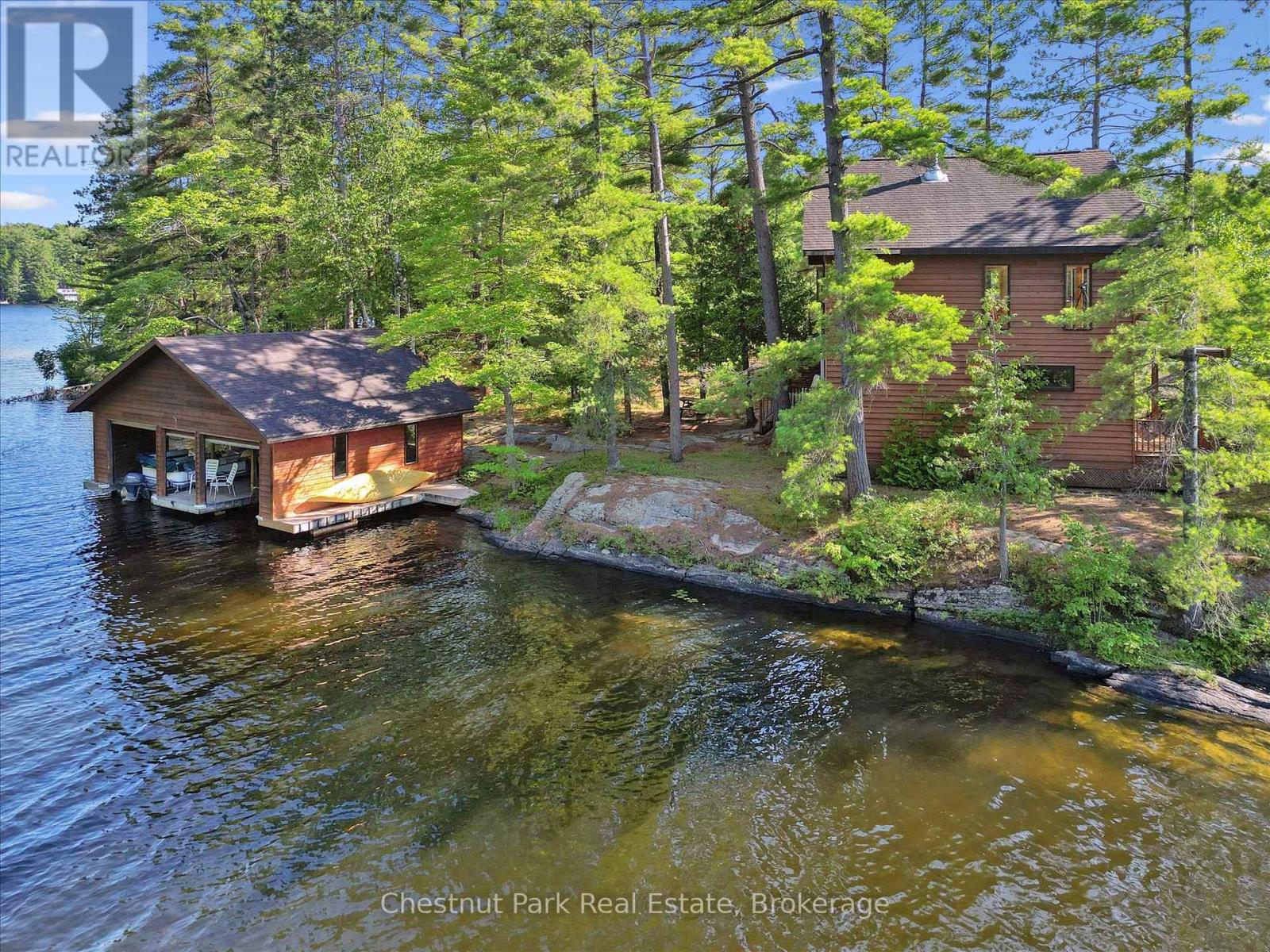 1 Diamond Island, Gravenhurst, Ontario  P1P 1R3 - Photo 2 - X12280494