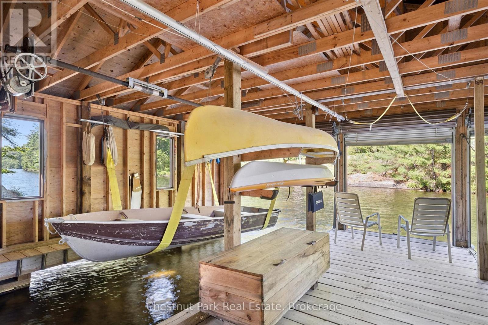 1 Diamond Island, Gravenhurst, Ontario  P1P 1R3 - Photo 34 - X12280494