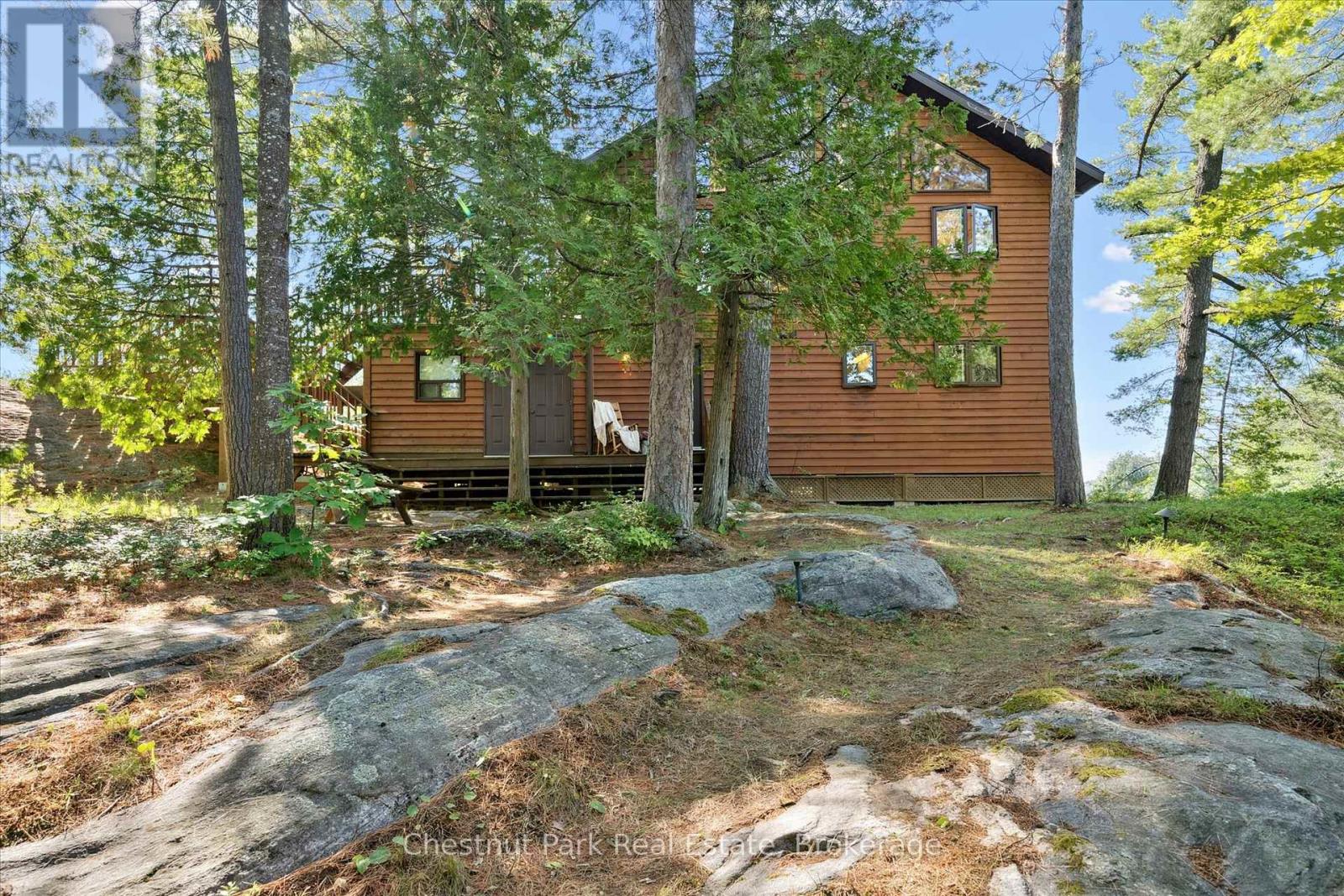 1 Diamond Island, Gravenhurst, Ontario  P1P 1R3 - Photo 9 - X12280494
