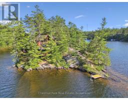 1 DIAMOND ISLAND, Gravenhurst, Ontario