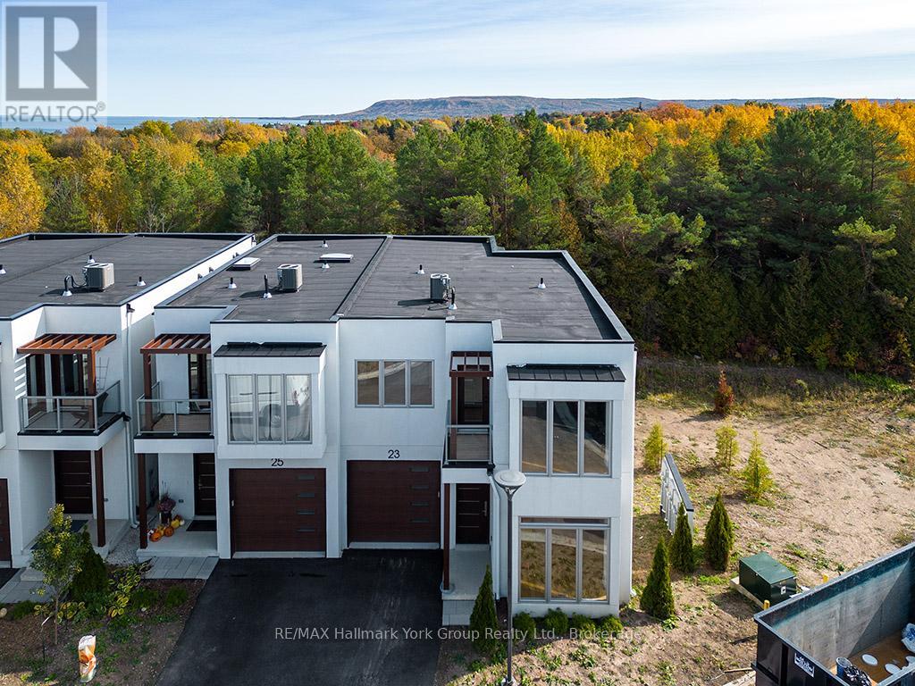23 Waterview Lane, Blue Mountains, Ontario  N0H 2P0 - Photo 2 - X12280517