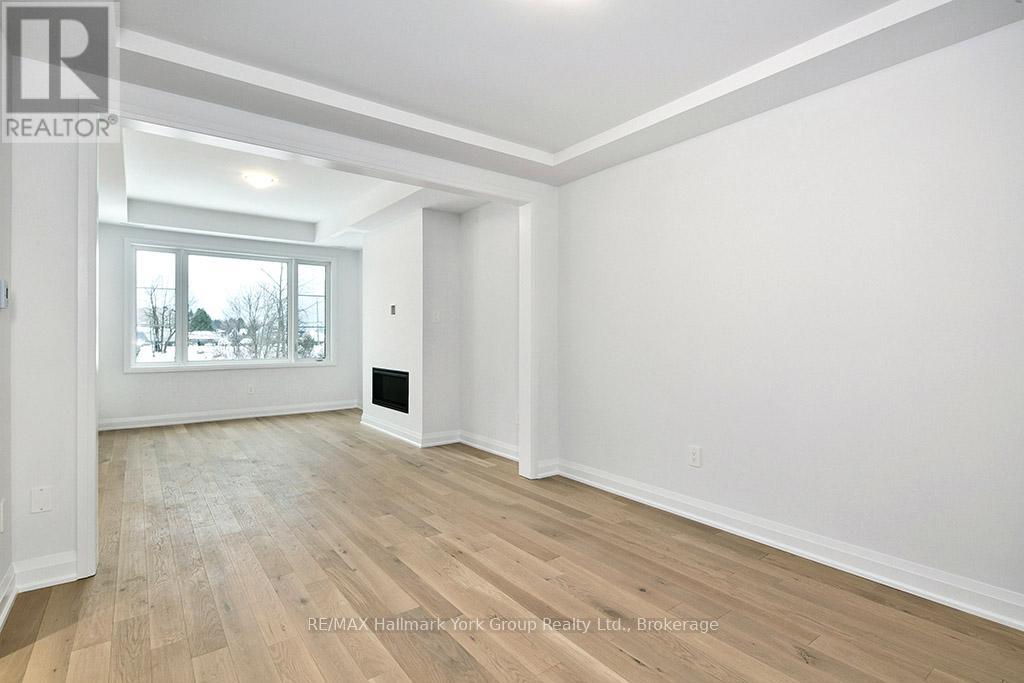 5-11 Bay Street E, Blue Mountains, Ontario  N0H 2P0 - Photo 12 - X12280519